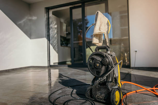 Best Animal Enclosure Cleaning  in Memphis, MO